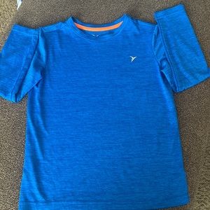 Old Navy Active 
Gently used. Size 8
Color Blue.
Long sleeve 
#380A